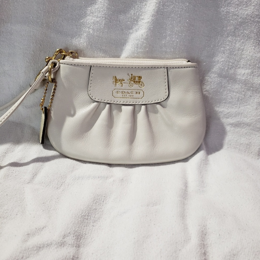 Coach Small Leather Wristlet | Like New